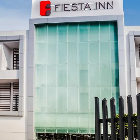 Fiesta Inn Plaza Central Aeropuerto-3
