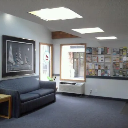 Quail'S Nest Inn & Suites-3