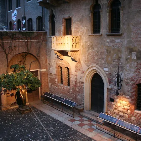 La Corte Di Giulietta-2