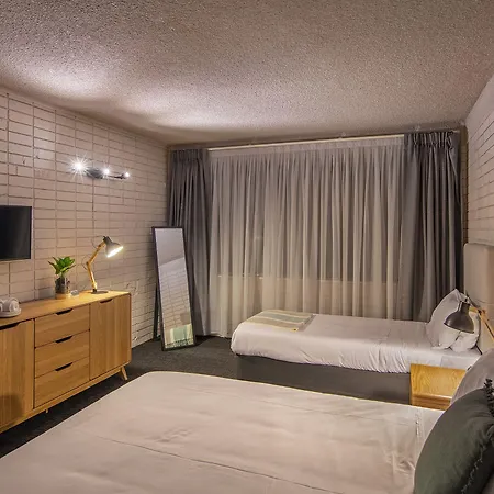 Palms Hotel-2