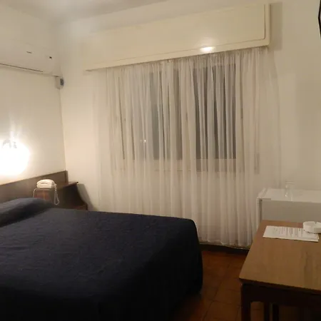 Hotel Dollar-2