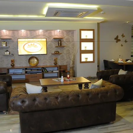 Golden Deluxe Hotel-2