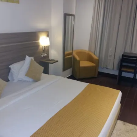 Hotel Best Night-3