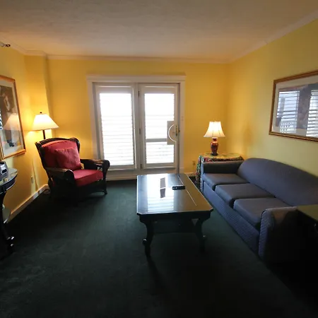 Lilac Tree Suites-2