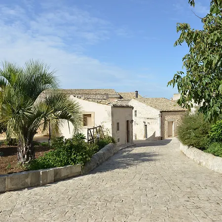 Relais Cimillà B&B-3