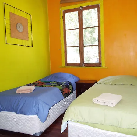 Hostal Casa Verde Limon-3