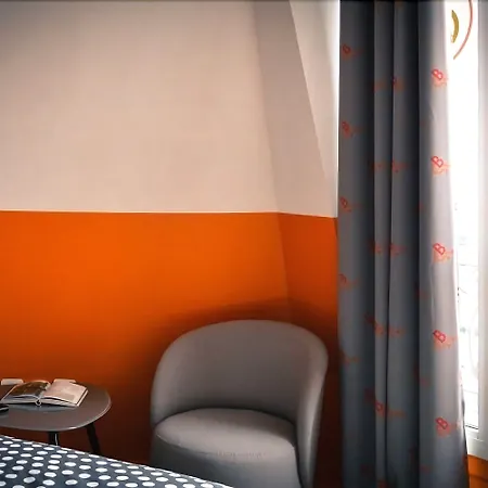 Beautiful Belleville Hotel & Hostel-3