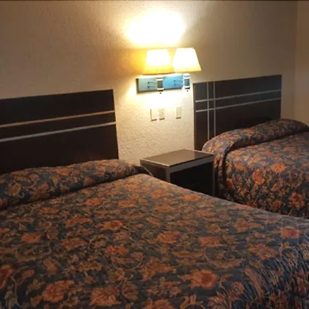Regency Inn Motel By The Beach-3