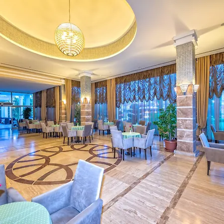 Royal Atlantis Spa & Resort-3