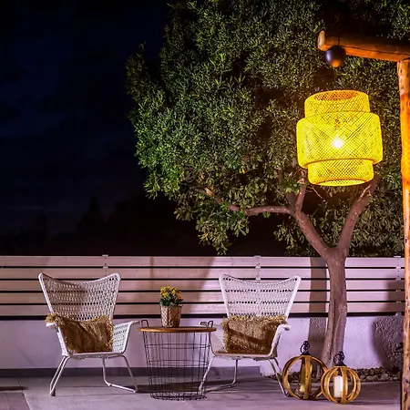 Malibu Boutique Studios & Bungalows-3