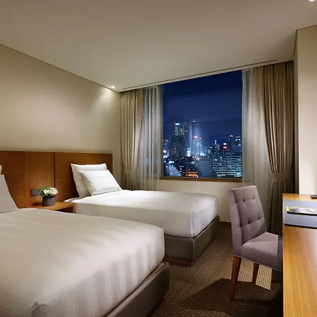Lotte City Hotel Myeongdong-2