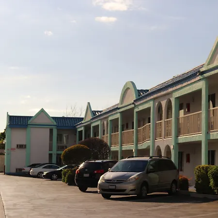 Diamond Inn-2