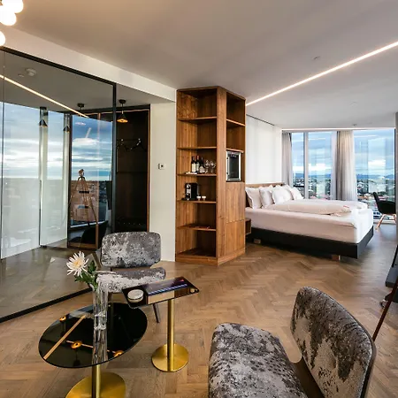 Tower Suites Reykjavik-2