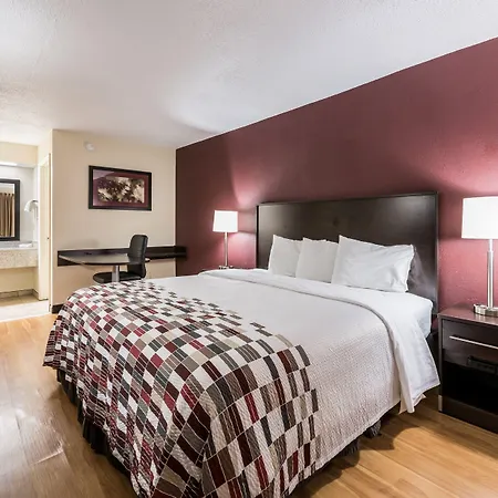 Red Roof Inn Indianapolis - Castleton-3