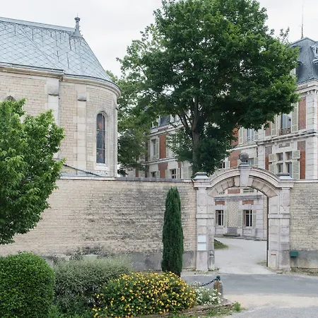 Chateau Saint-Michel - Cercle Des Grands Crus-3