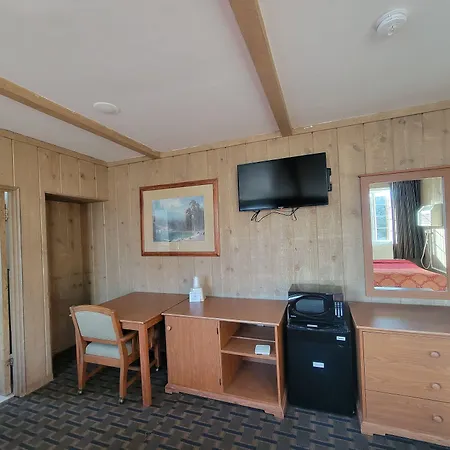 Townhouse Motel-3