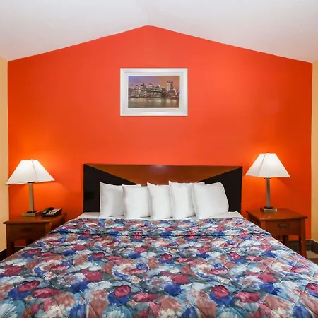 Travelodge By Wyndham Jersey City-2