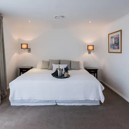 Fino Hotel & Suites-2