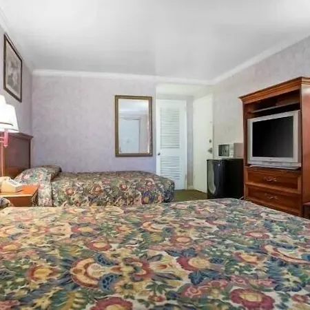 Downbeach Inn-3