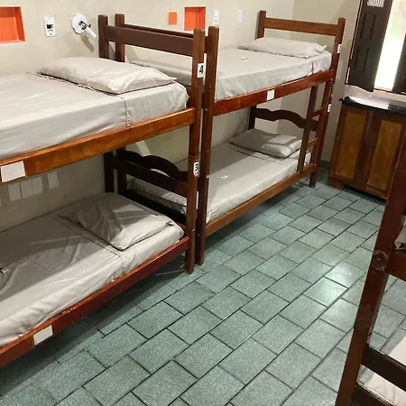 Papagaio Hostel&Pousada-3