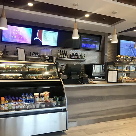 Courtyard By Marriott Santa Monica-2