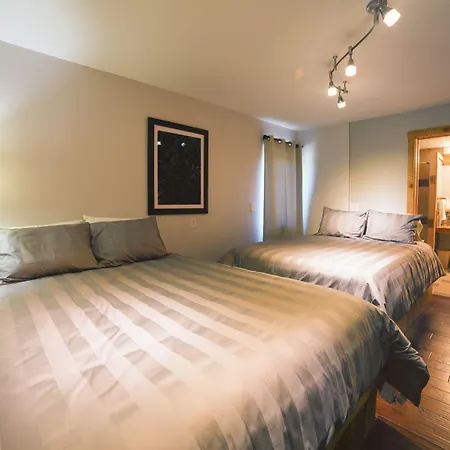 Ski Inn-2