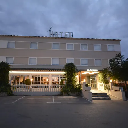 Hotel & Restaurant Figueres Parc-3