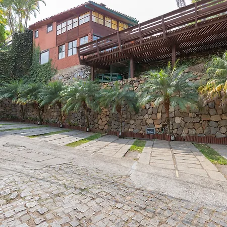 Wood House-3