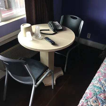 Budget Motel-3