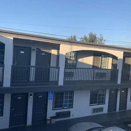 Budget Motel-2