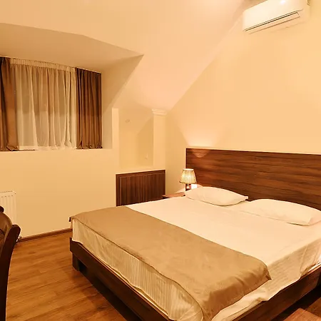 Mgk Hotel-2