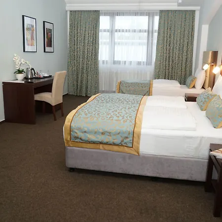 Hotel Class-3