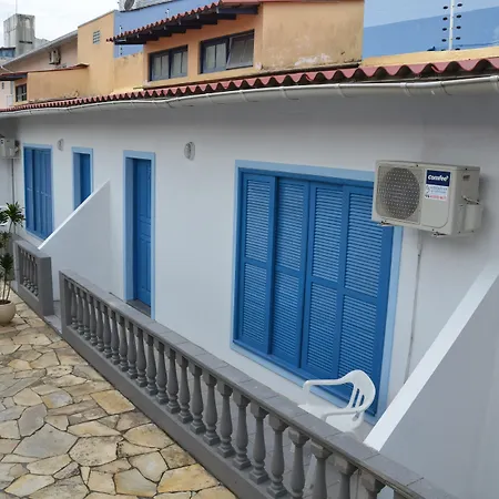 World Hostel - Canasvieiras-2