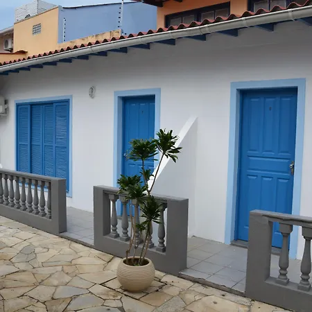 World Hostel - Canasvieiras-3