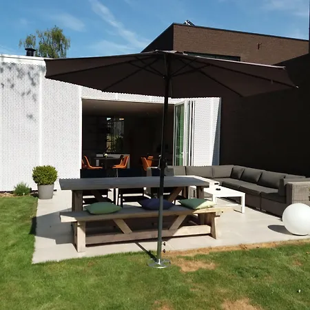 Huyze Fox - Boutique Stays-2