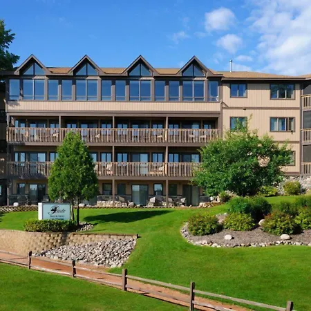 The Pointe Hotel And Suites-2