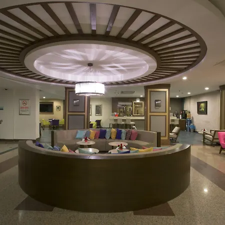Insula Resort & Spa-3
