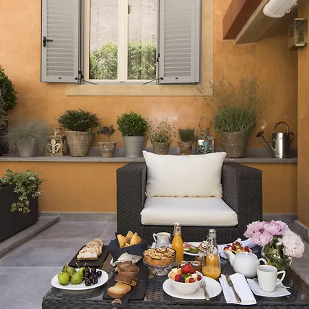 Hotel De' Ricci - Small Luxury Hotels Of The World-2