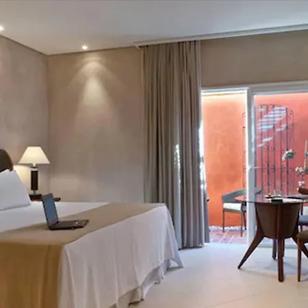 Abayomi Hotel-3