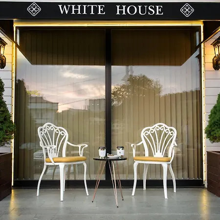 White House Hotel-2
