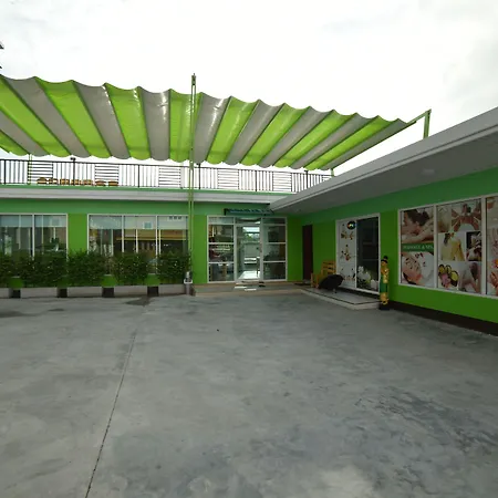 Gold Airport Suites-3