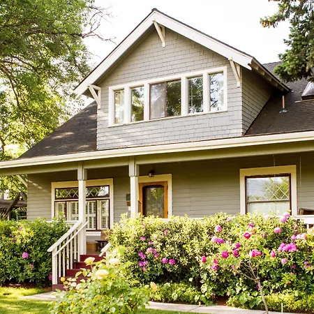 Oak Hill Bed & Breakfast-2