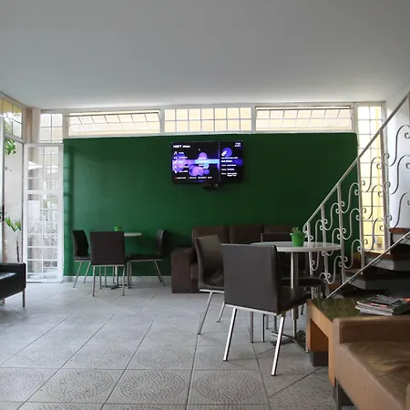 Hangar Rio Hostel-2