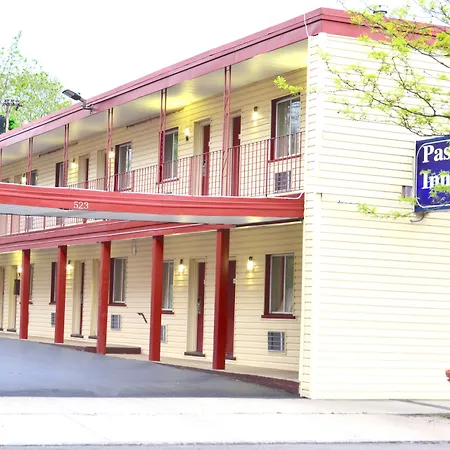 Passport Inn Niagara Falls-3