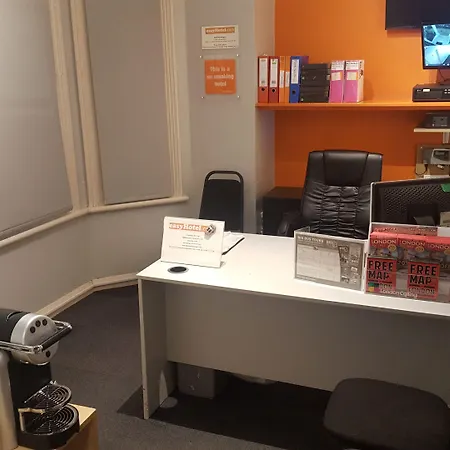 Easyhotel South Kensington-2