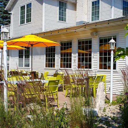 Julie'S Park Cafe & Motel-3