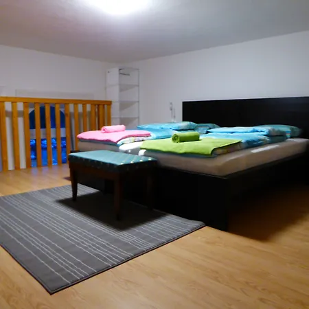 Baroque Hostel & Coworking-2