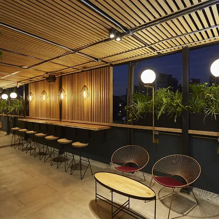 14 Urban Hotel-3