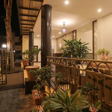 The Samrat Hotel Near Pune Railway Station-2