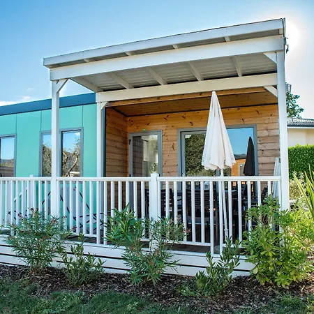 Weekend Glamping Resort-2
